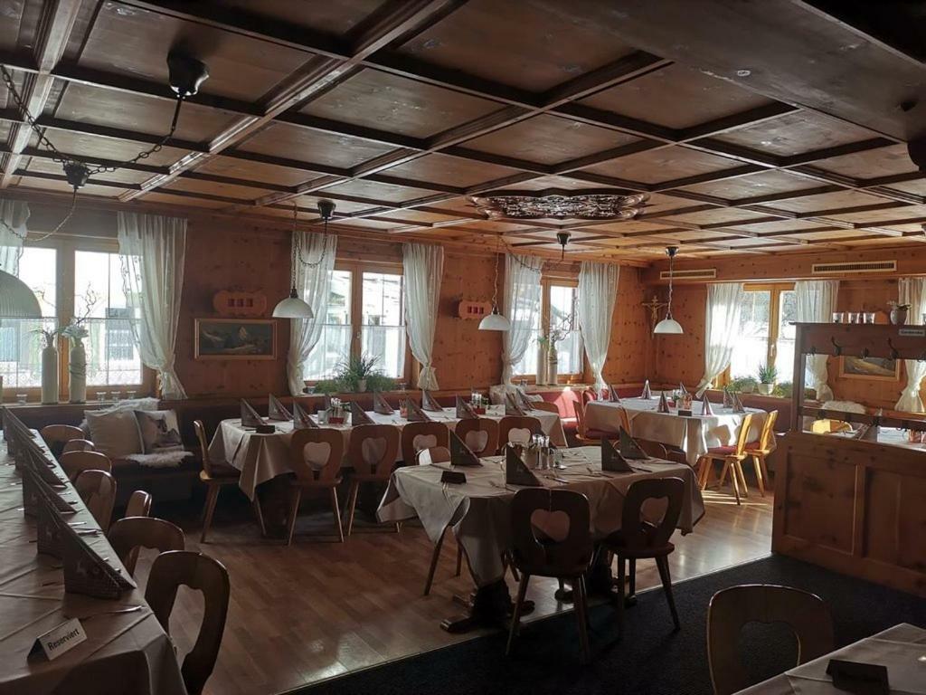 Gasthaus Pension Montafonerhuesli Sankt Gallenkirch Exterior photo